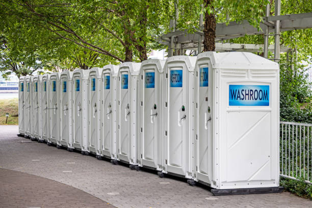 Best Luxury portable toilet rental  in Benld, IL